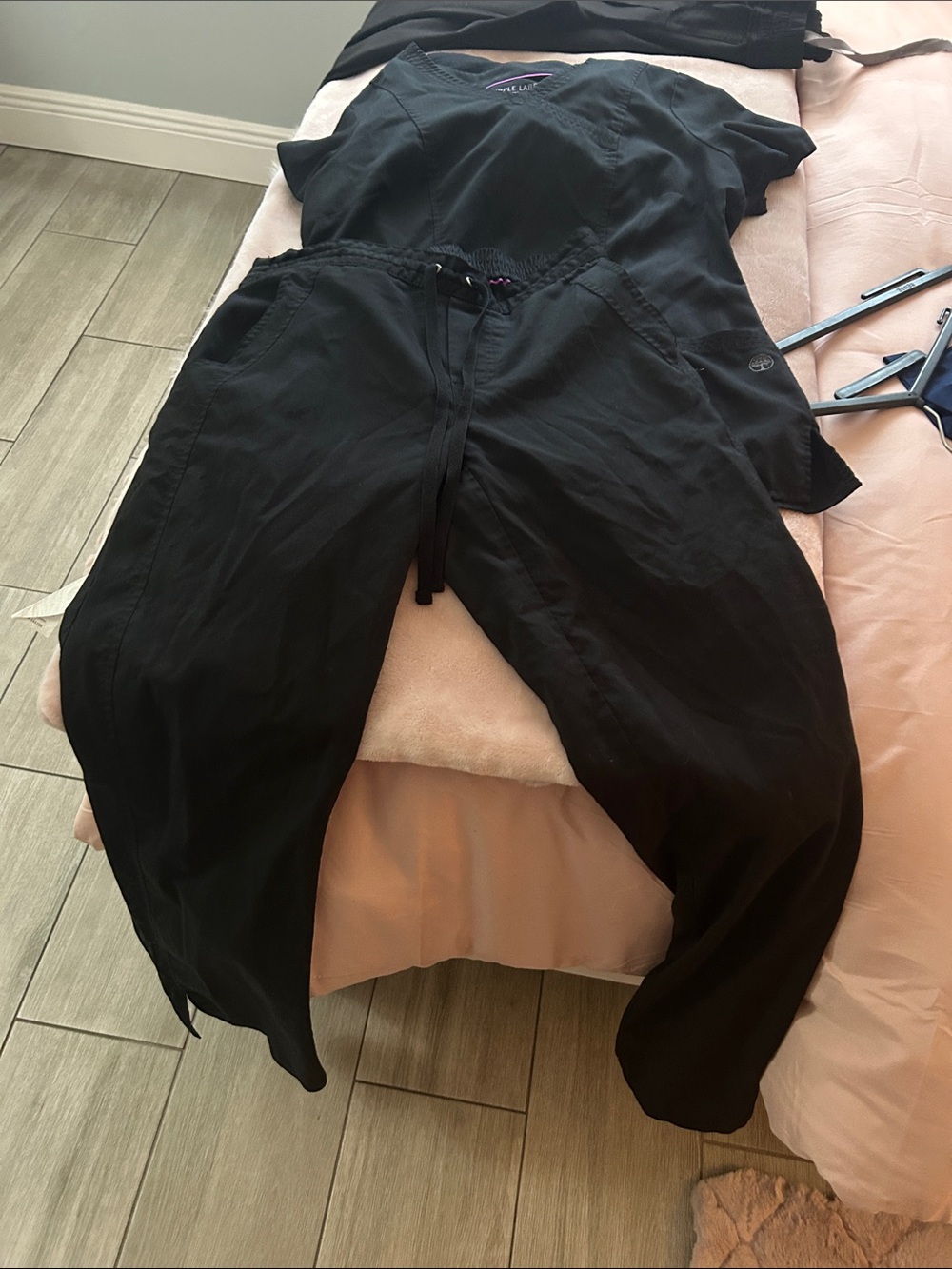 healing hands Black Women's Scrub Set